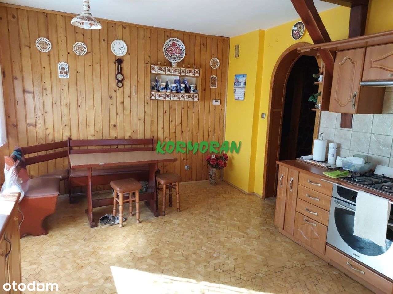 Jednorodzinny do odświerzenia w super lokalizacji-3