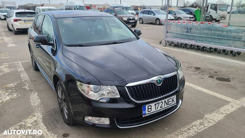 Skoda Superb 2.0 TDI DSG Ambition - 3