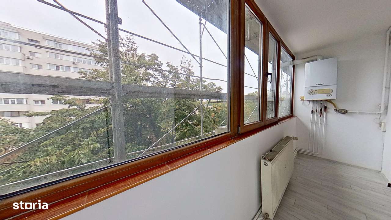 Titan, Lucrețiu Pătrășcanu, Garsonieră cu centrală proprie. Comision 0-8