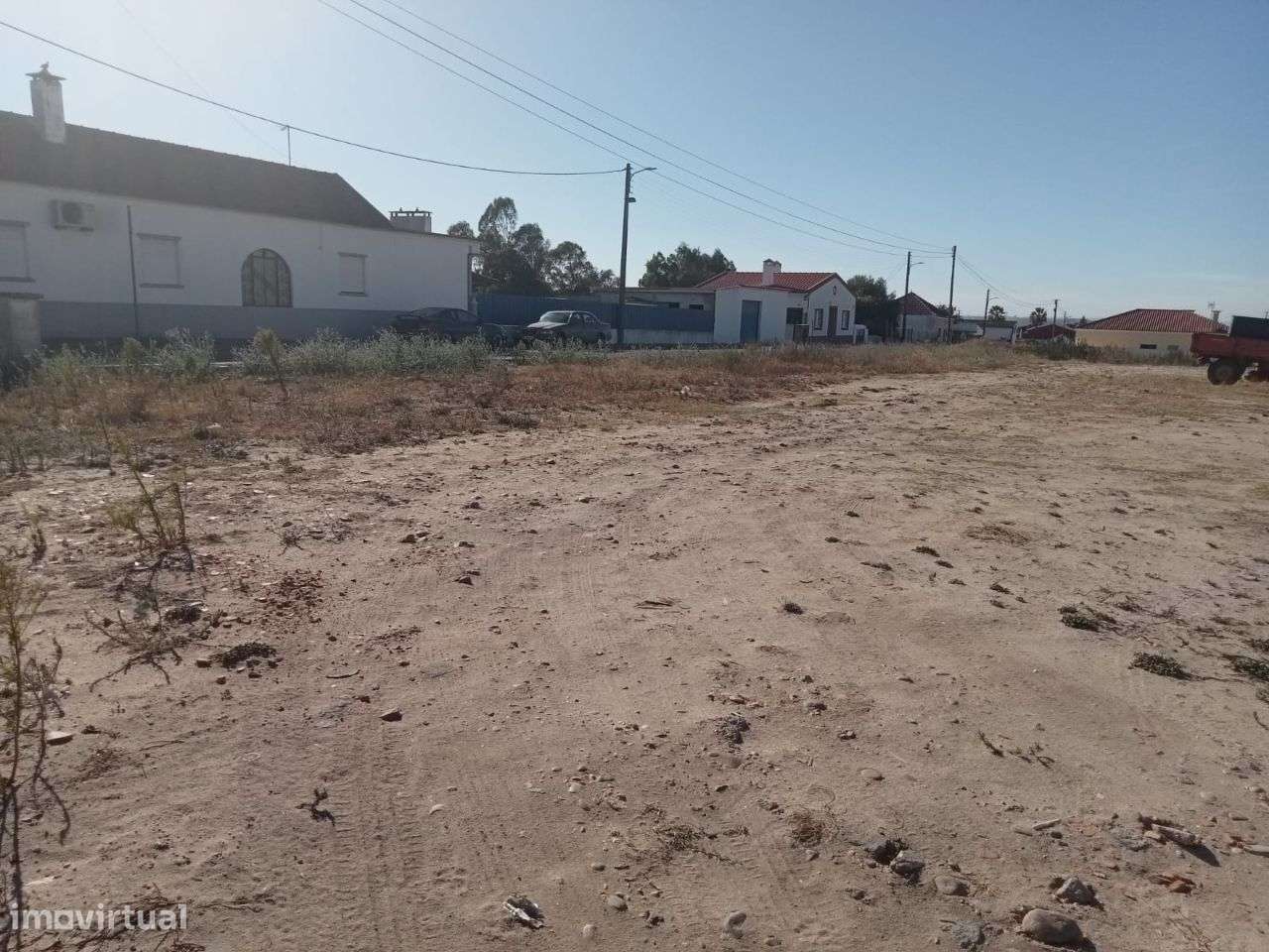 Terreno para construção com 368.70m2 - Grande imagem: 2/5