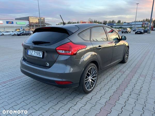 Ford Focus - 5