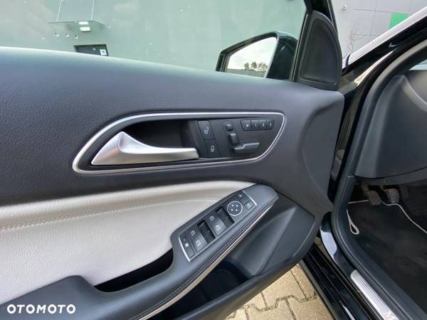 Mercedes-Benz Klasa A 180 (BlueEFFICIENCY) - 15