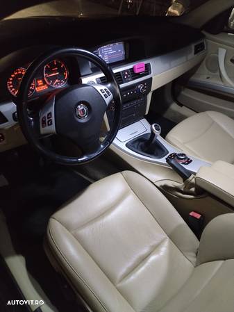 BMW Seria 3 318d - 3