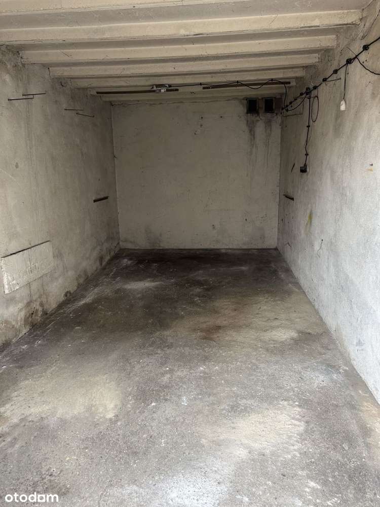 Idealny jako parking lub magazyn! - Pełny obrazek: 4/5