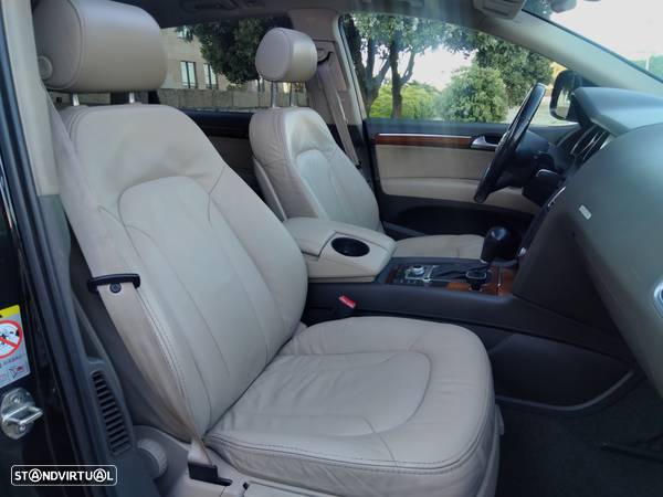 Audi Q7 3.0 TDi Exclusive Tiptronic - 14