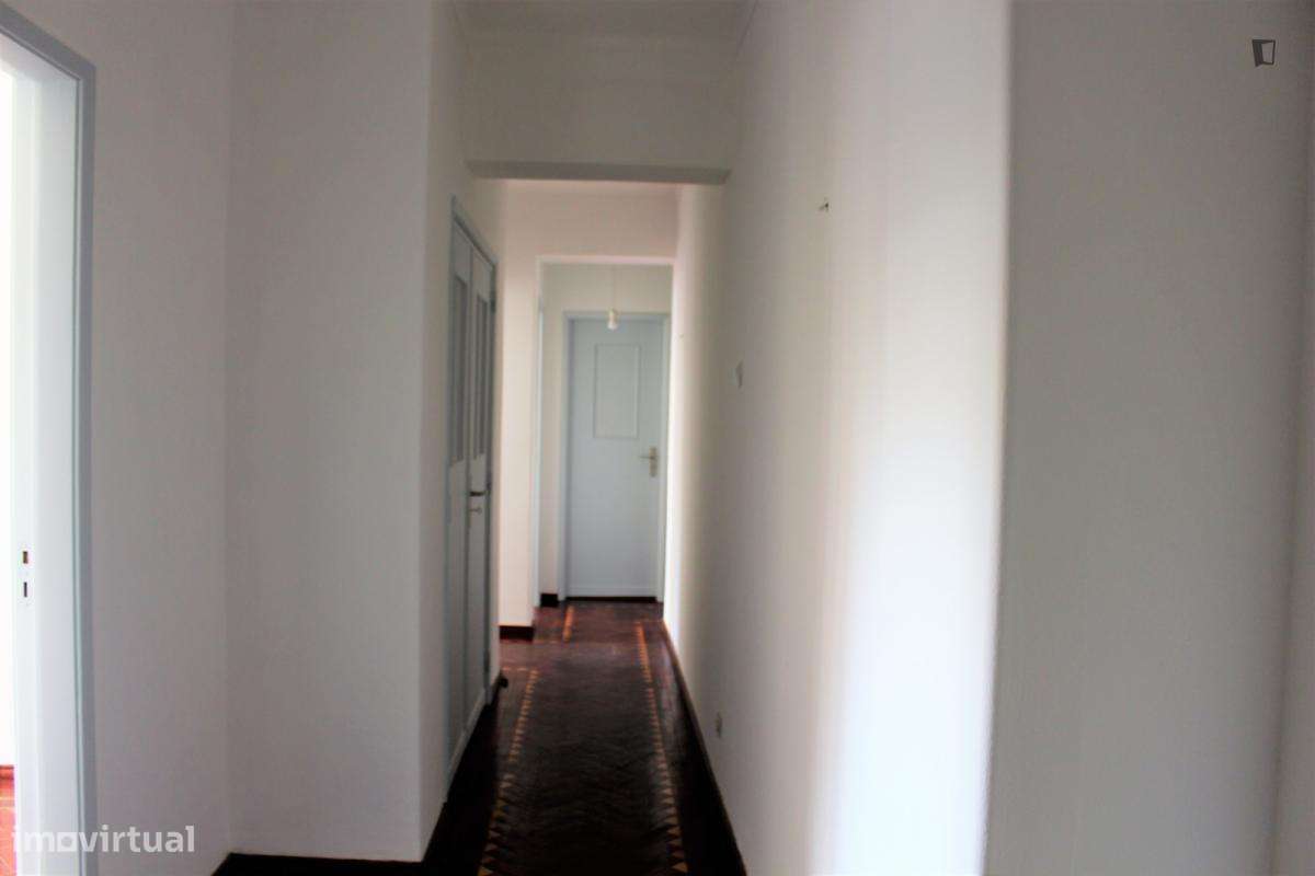 Quarto - localizado em Paço de Arcos Lisbon - Grande imagem: 2/10