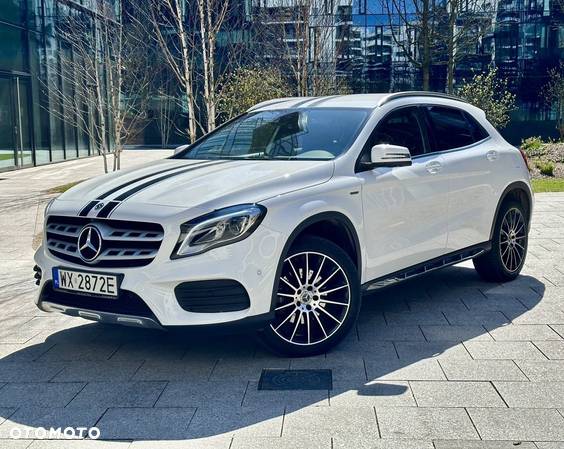 Mercedes-Benz GLA - 1