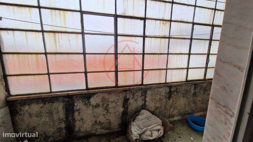 T2/T3 Vila Franca de Xira - P/remodelação total - Grande imagem: 4/14
