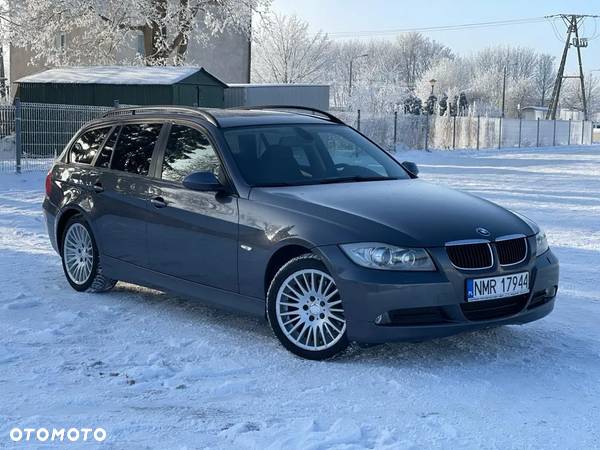 BMW Seria 3 320d DPF Touring - 6