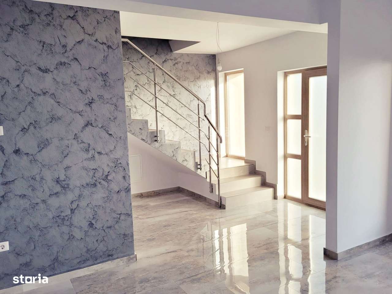 Locuinta tip insiruita, la 7 minute de Pacurari - Imagine principală: 2/9