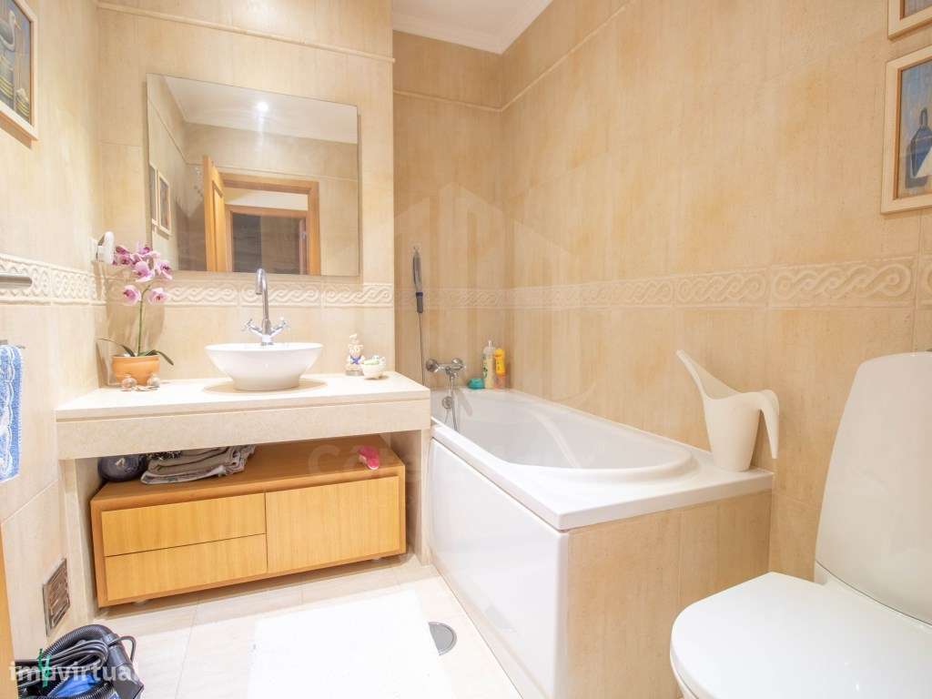 Moradia T3 Remodelada - Venda Nova, Sesimbra-13