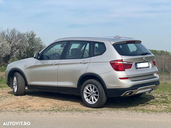 BMW X3 sDrive18d - 10