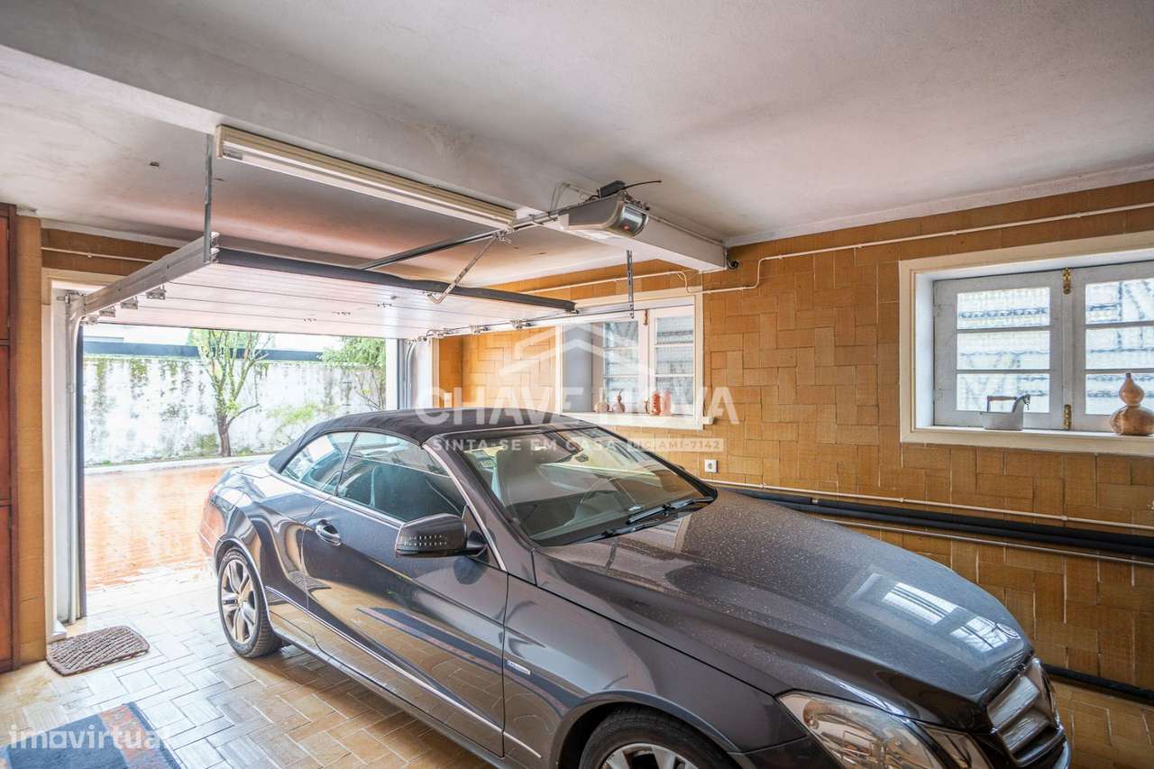 Moradia Isolada T5 com um charme todo especial no Porto-13