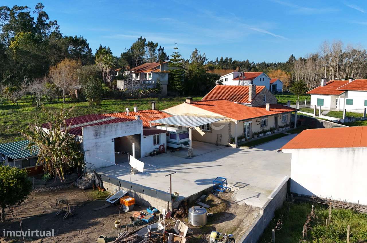 Moradia T4 localizada nas Alhadas, Figueira da Foz - Grande imagem: 4/45