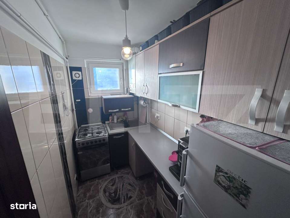 Apartament cu 3 camere, zona 9 Mai - Imagine principală: 5/6