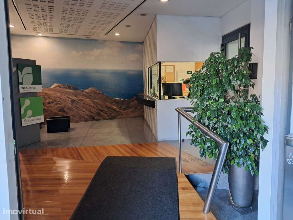 Espaço Comercial com Rentabilidade à Venda na Rua Teófilo Braga - O...-2