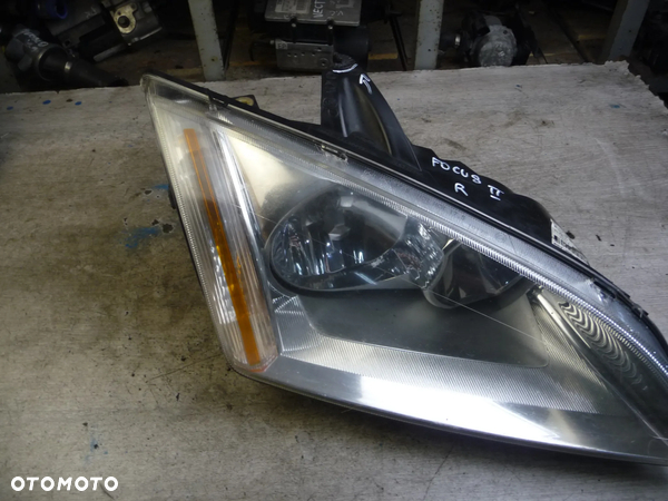 FORD FOCUS MK 2 II  LAMPA REFLEKTOR PRAWY PRZÓD PRZEDNIA PRAWA - 6