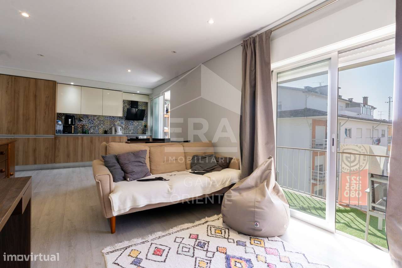 T2 com terraço e garagem em Vilar de Andorinho-12