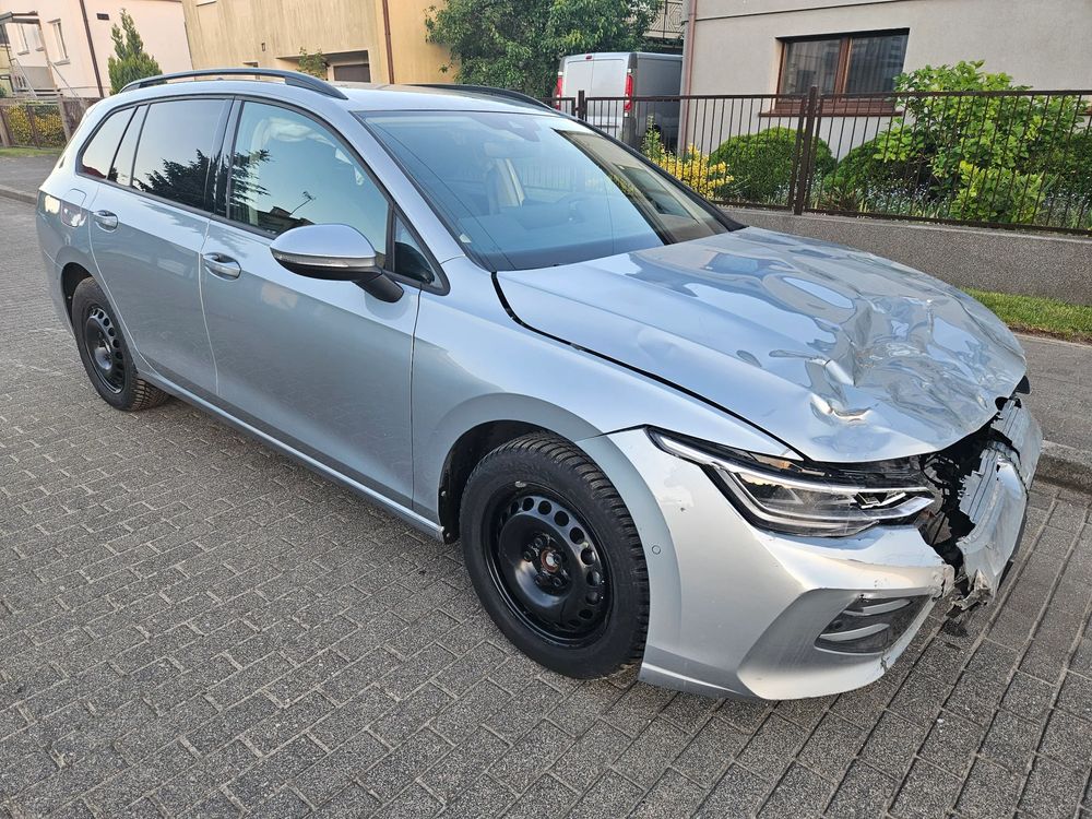 Volkswagen Golf VIII 1.5 TSI Life Plus 2025