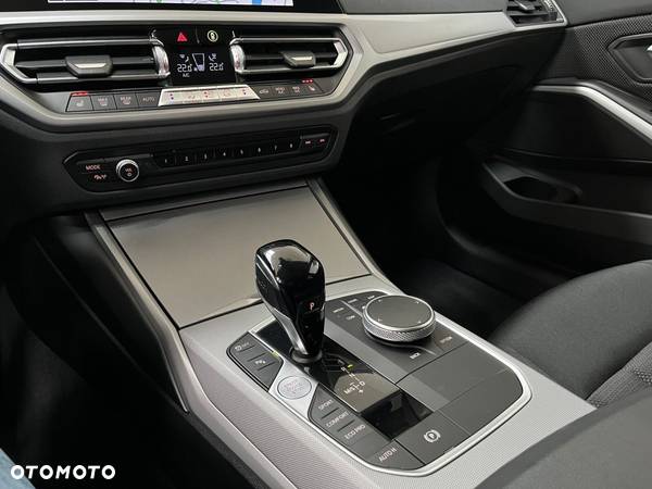 BMW Seria 3 320d Advantage - 33