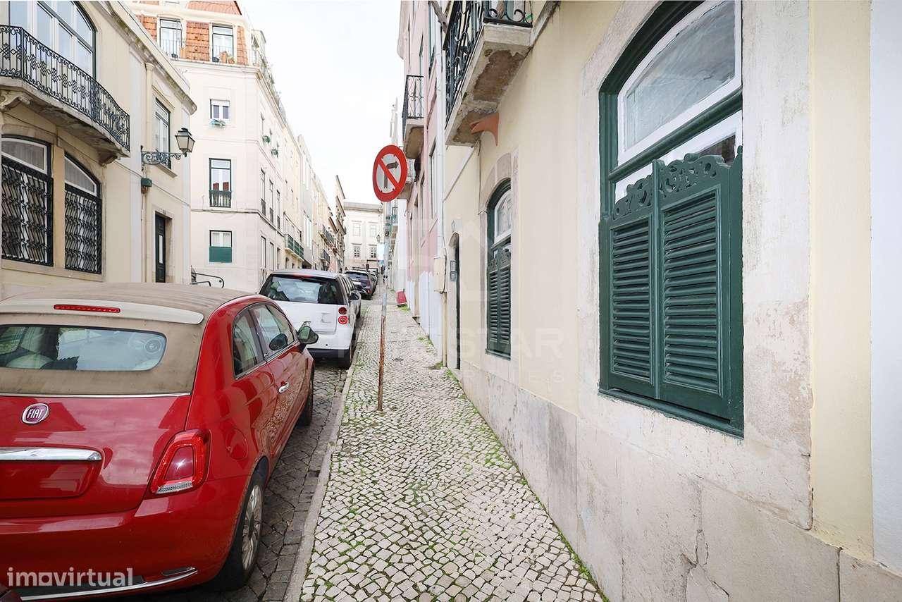 T1+1 - Príncipe Real - Renovado - Jardim Privado-14