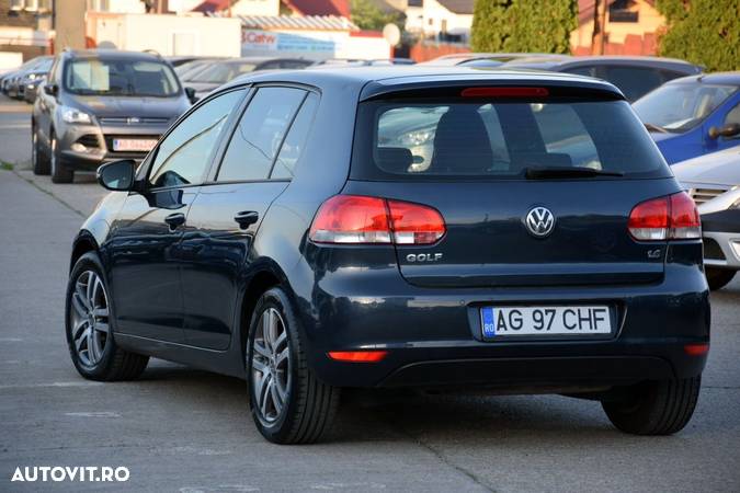 Volkswagen Golf 1.6 Trendline - 4