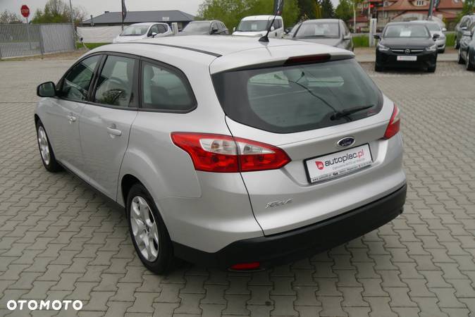 Ford Focus - 10