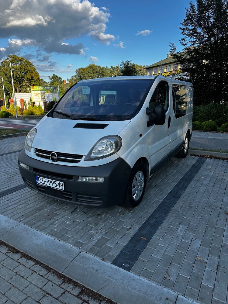 Opel Vivaro 2003
