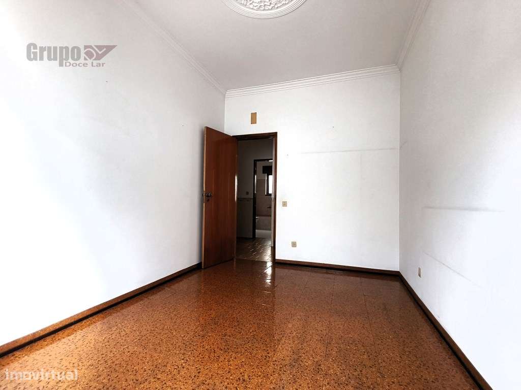 Fantástica Moradia Isolada T3 com Sótão, Cave e Churrasqueira em Qu...-12