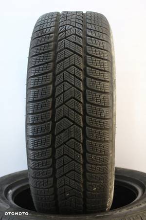 2x 235/60R18 opony zimowe Pirelli 6,8mm 63472 - 2