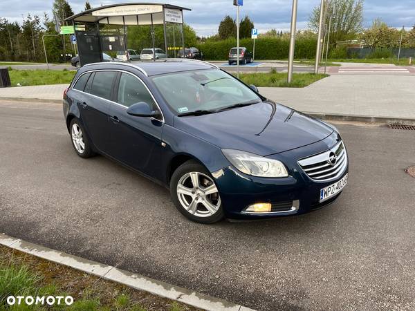 Opel Insignia 2.0 CDTI Sports Tourer - 2