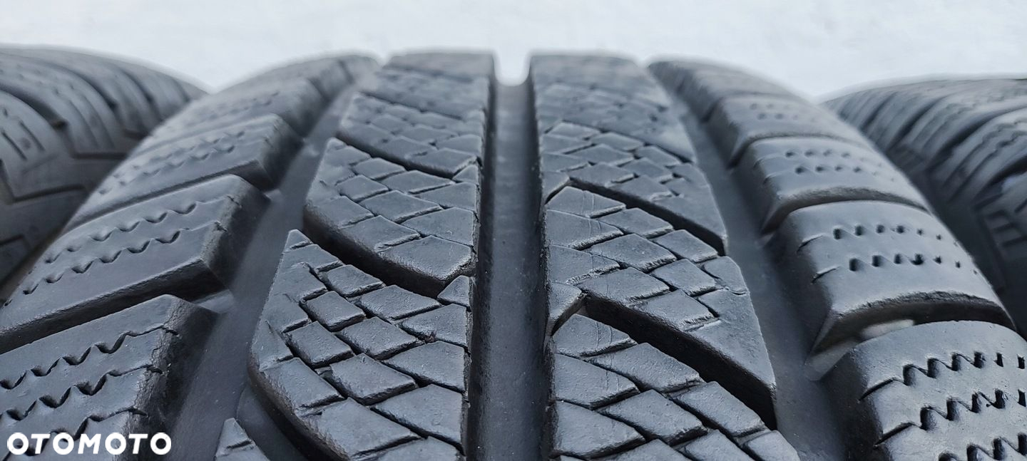 Opony zimowe Continental VancoWinter 2 205/65R16 107/105 T - 4