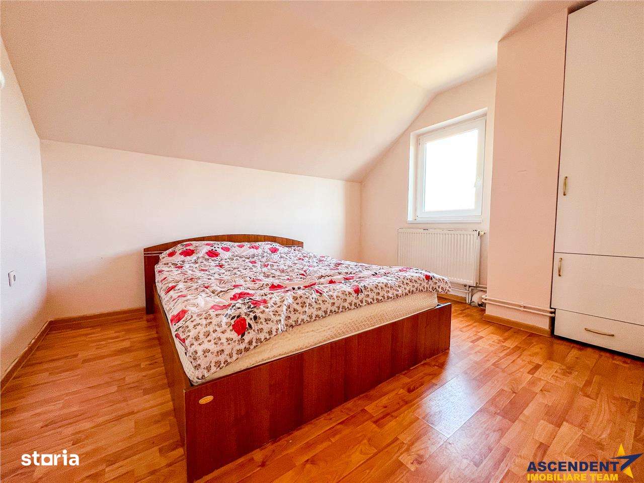 FILM+Tur 3D!Oaza de liniste:doua resedinte pe 1.900mp  teritoriu verde - Imagine principală: 5/20