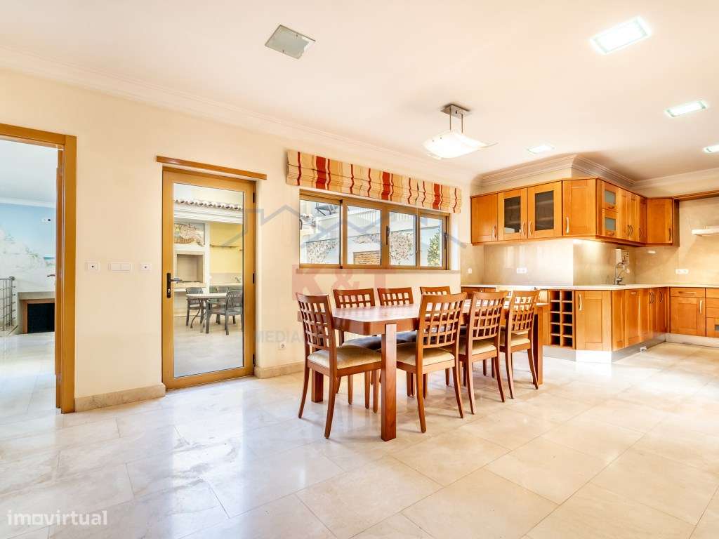 Moradia T5 de Luxo + Apartamento T3 - Lagoa-45