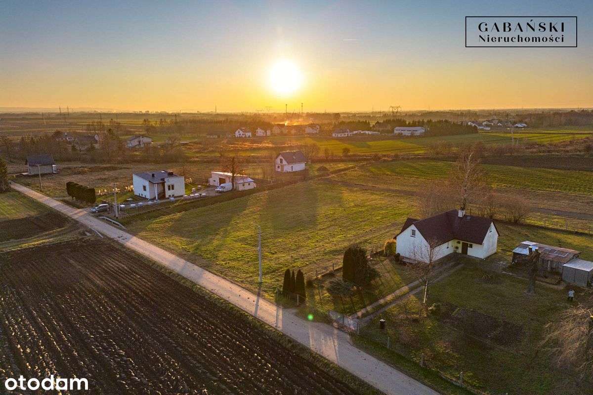 DZIAŁKI BUDOWLANE NA SPRZEDAŻ - PAWĘZÓW-1