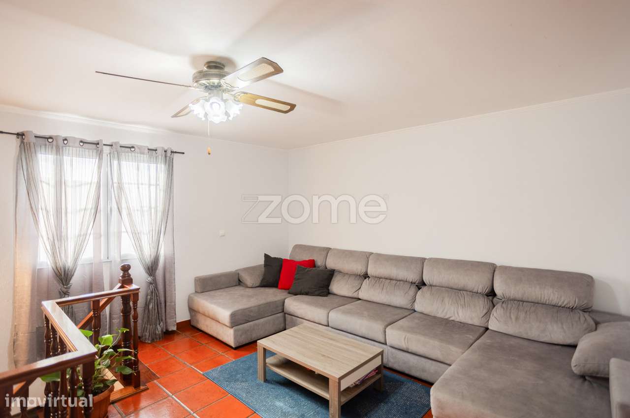 Moradia T6+1 com Terraço, Vista Mar e Ruína – Santa Bárbara-9