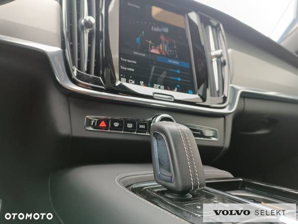 Volvo S90 - 25