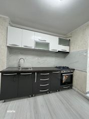 Apartament cu două camere, complet renovat recent, localizat în zona d