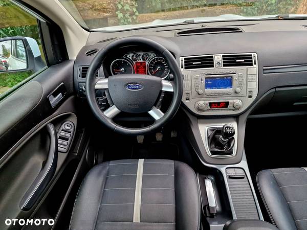 Ford Kuga 2.0 TDCi Titanium - 39