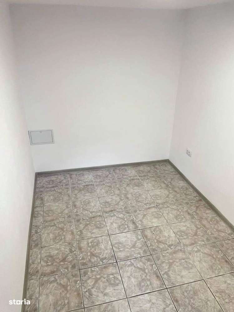 Spatiu comercial si casa Rasnov - Imagine principală: 2/20