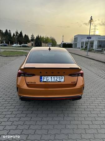 Skoda Octavia 2.0 TSI RS - 4