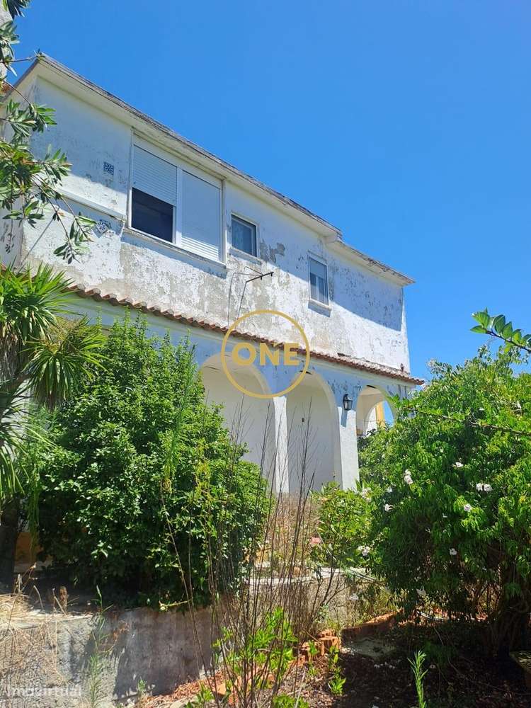 Moradia  Única T4  com terreno de 1.053m2 - Grande imagem: 4/31