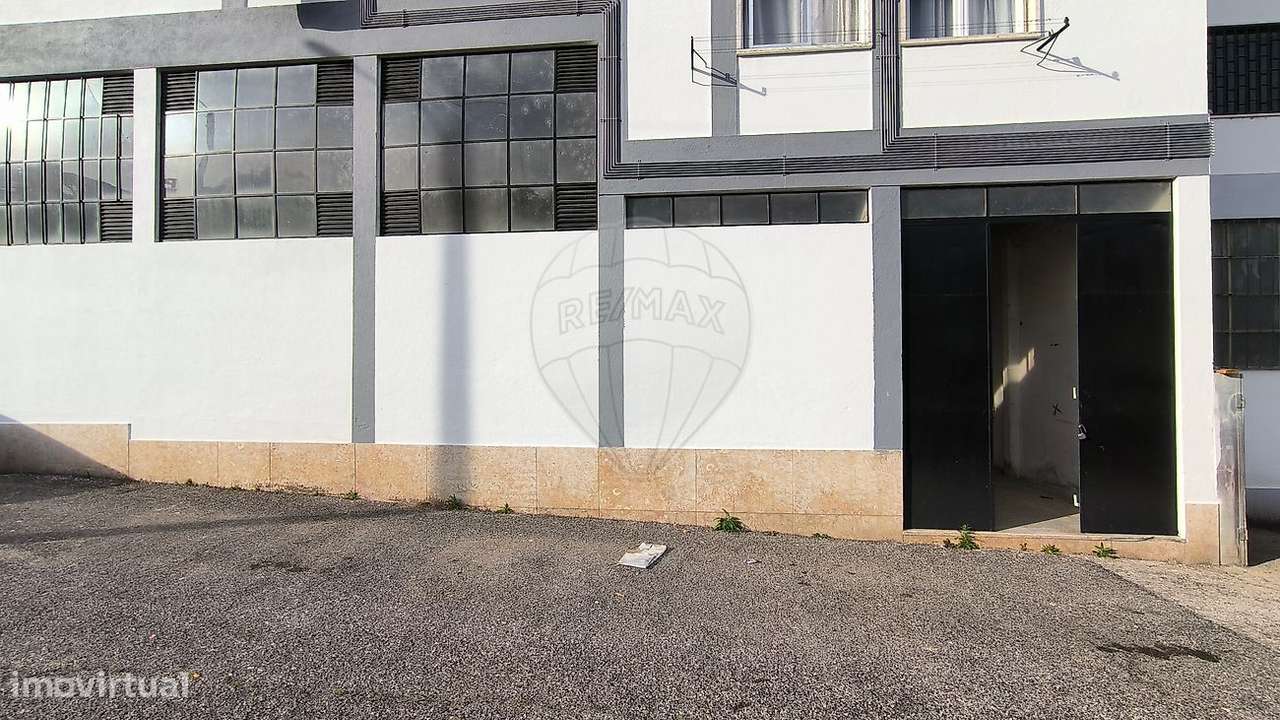 Armazém  para arrendamento - Grande imagem: 2/14