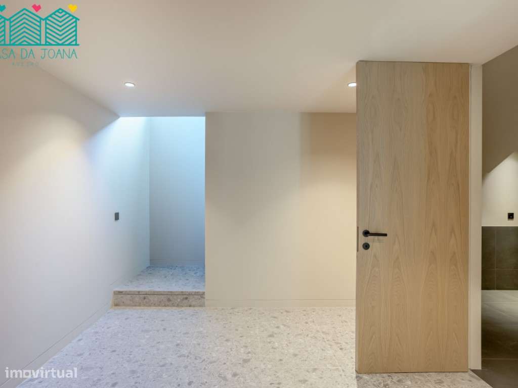 Moradia T5+1 com Piscina em Cascais-45