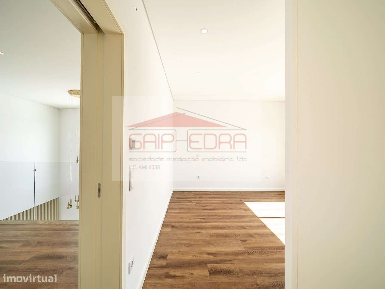 Moradia T3 com jardim e acessibilidade-14