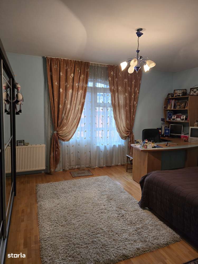 Ocazie!!! Vanzare Vila in Pitesti - P+1E+M - 500 MP | Teren 1400 MP-13