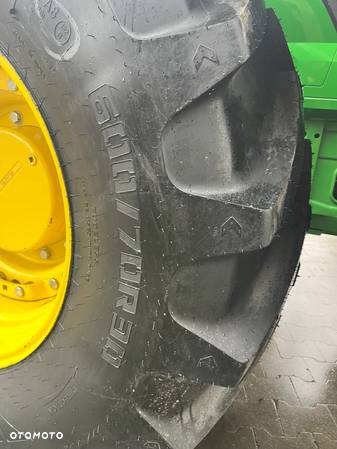 John Deere 7230R CommandQuad - 10