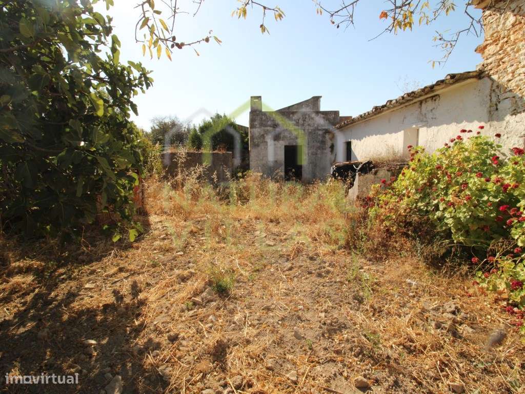 Casa antiga de Potencial e terreno em Guilhim, Estoi - Grande imagem: 4/10