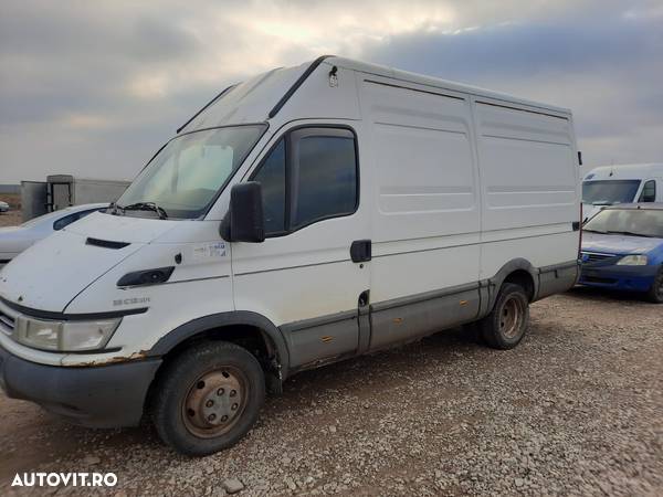 Dezmembrari/Dezmembrez Iveco Daily - 2