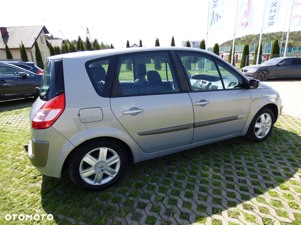 Renault Scenic 2.0 16V Privilege - 4